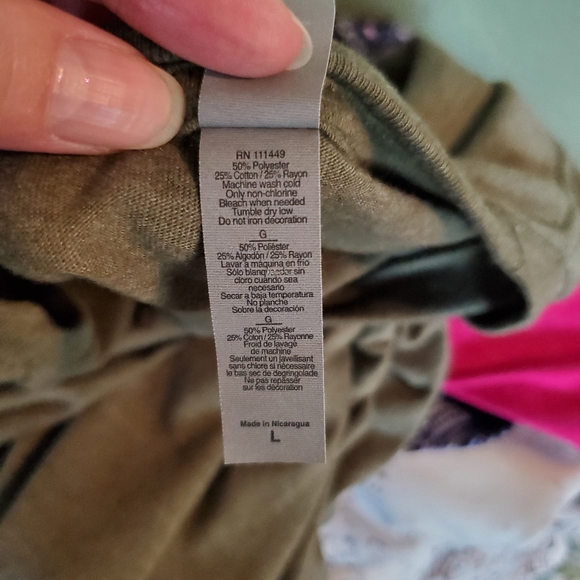 Magnolia Waco, Texas T-shirt size large - Picture 5 of 7